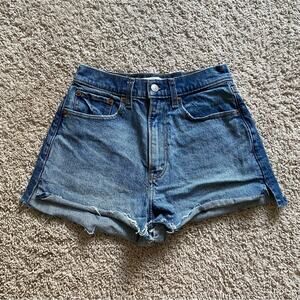 Abercrombie & Fitch The Mom High Rise Curve Love Casual Summer Denim Shorts